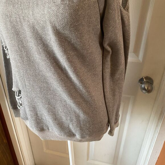 Emma Sweater Women’s Size Small Grey Cold Shoulder Crew Neck Distressed - Picture 5 of 12